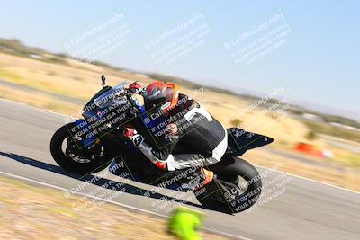 media/Oct-15-2023-TrackXperience (Sun) [[85198ff50b]]/Group 2/session 4 turn 3/